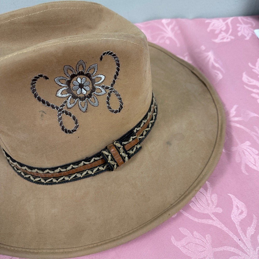 Vintage Tan Embroidered Cowboy Hat XL Western Floral Suede Feel Union Made - Picture 7 of 14